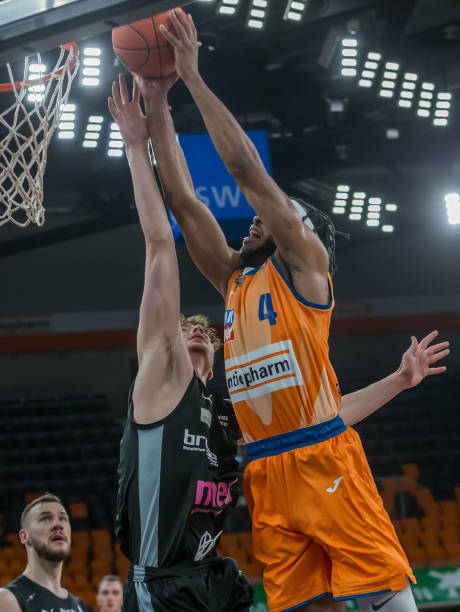 原本被寄予 原本被寄予